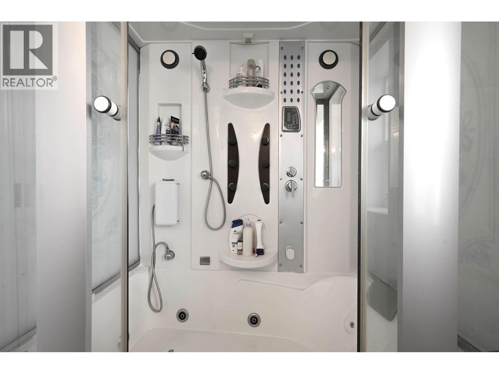 1585 LANCE Road, Kamloops