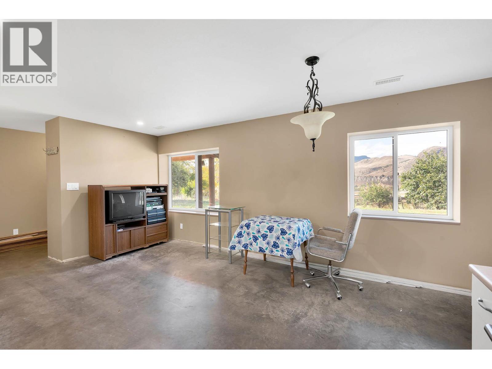 1585 LANCE Road, Kamloops