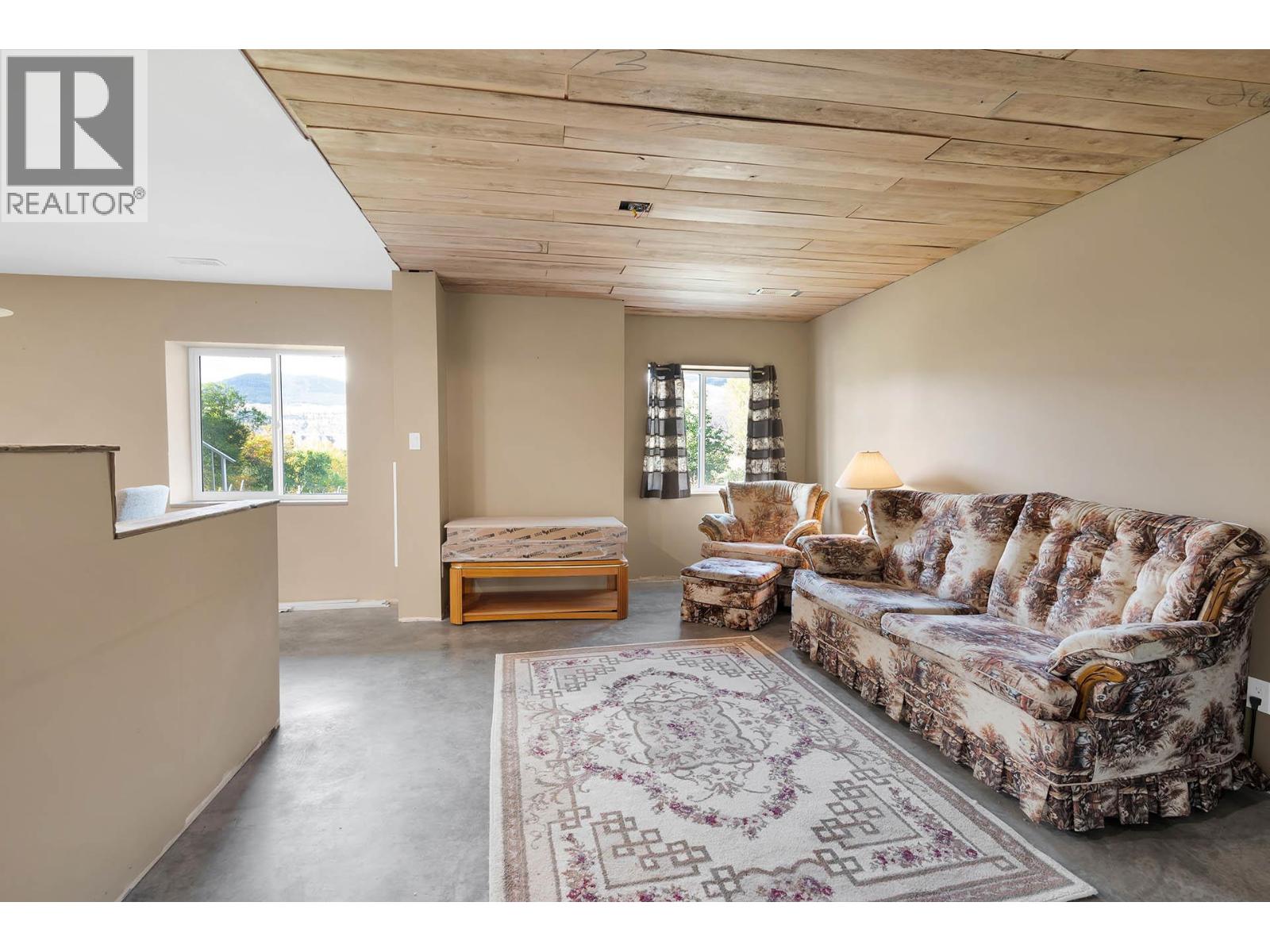 1585 LANCE Road, Kamloops