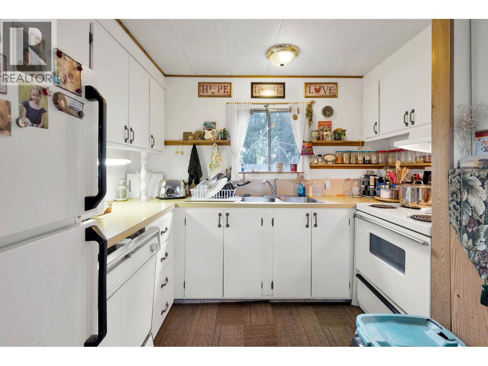 1585 LANCE Road, Kamloops