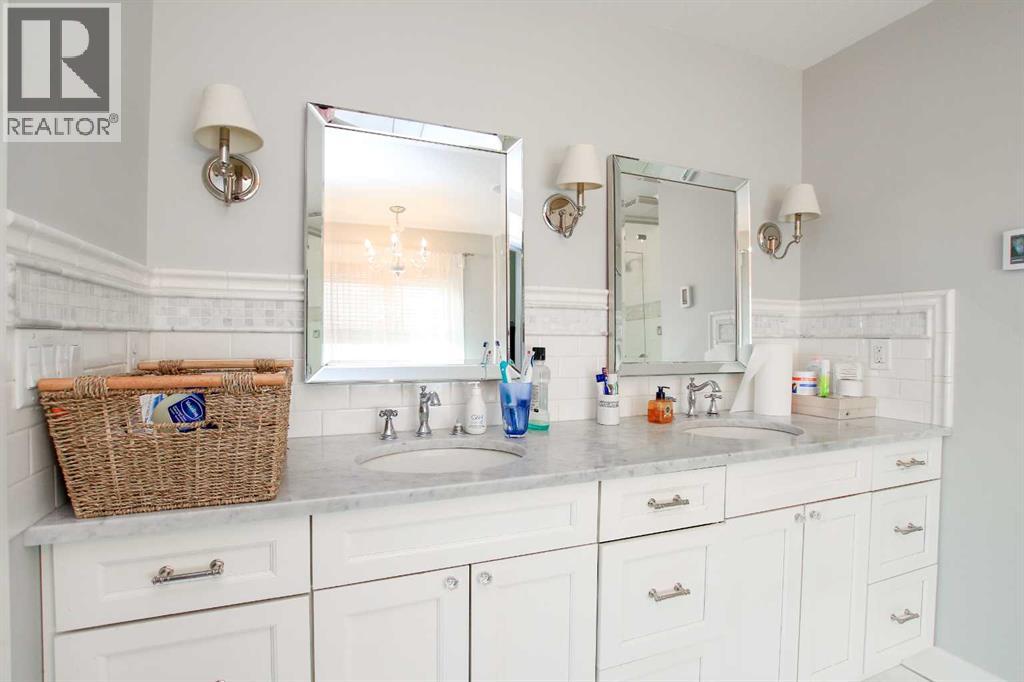 6 Grove Close, Red Deer