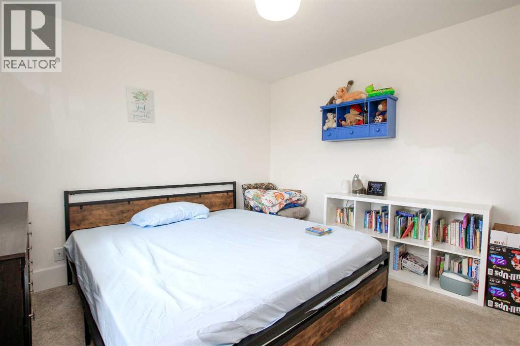 6 Grove Close, Red Deer