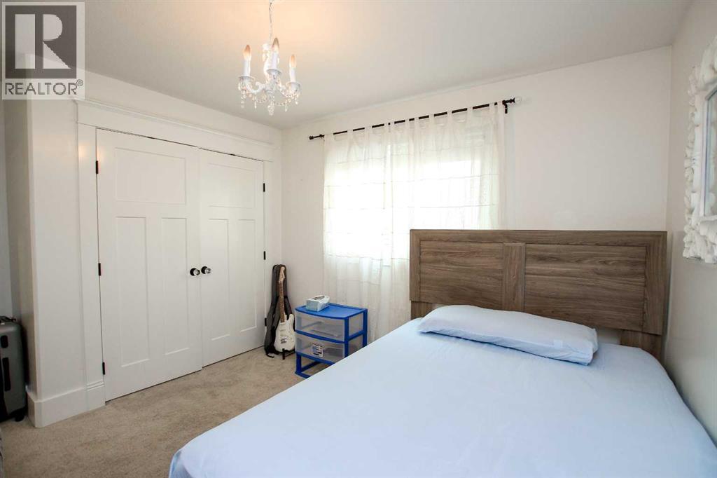 6 Grove Close, Red Deer