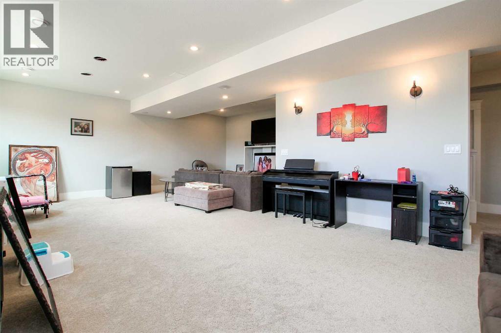 6 Grove Close, Red Deer
