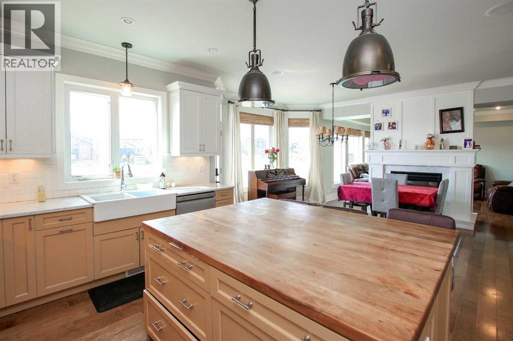 6 Grove Close, Red Deer