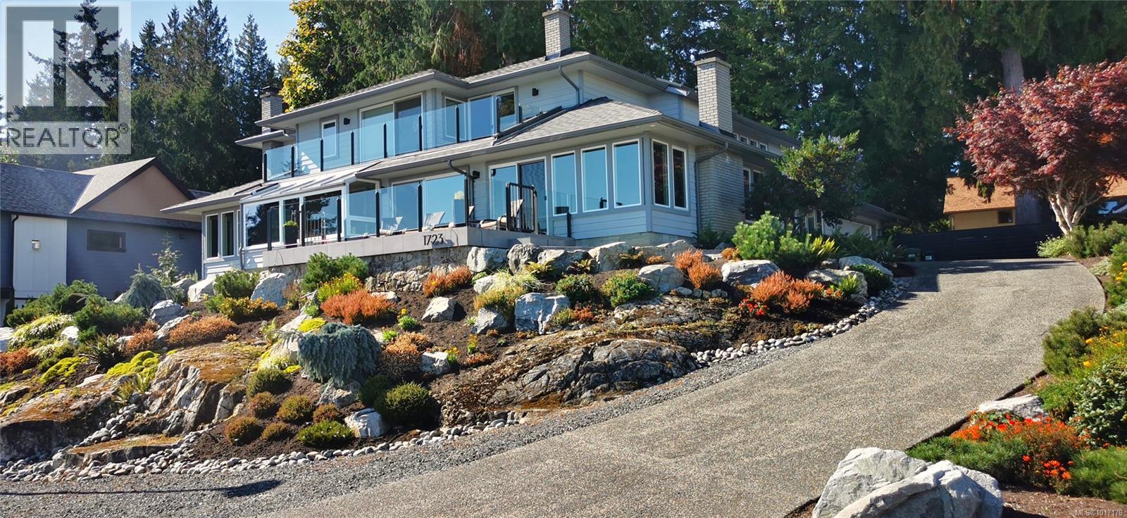 1723 Mayneview Terr, North Saanich