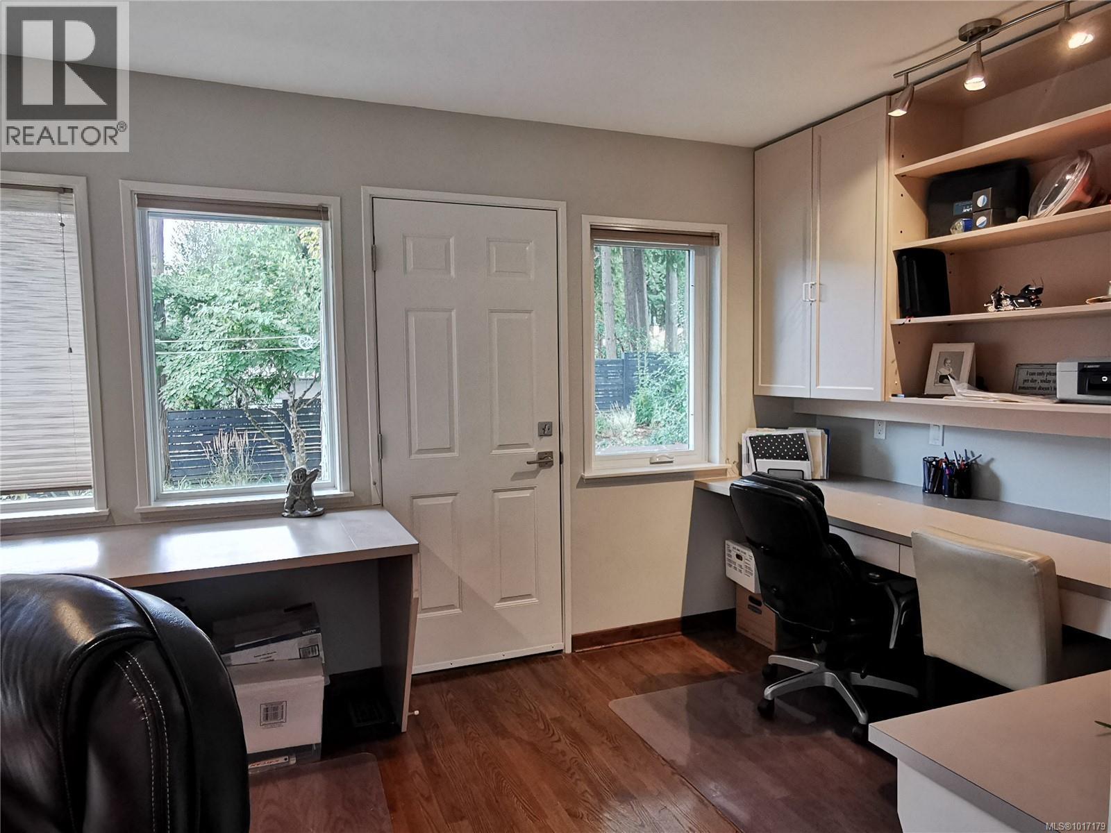 1723 Mayneview Terr, North Saanich
