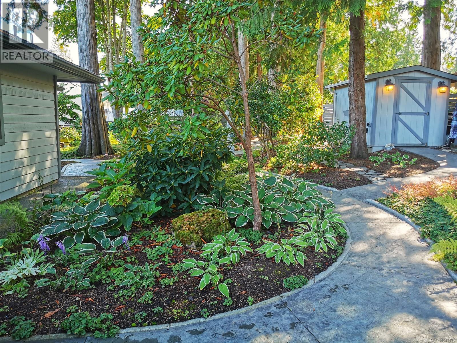 1723 Mayneview Terr, North Saanich