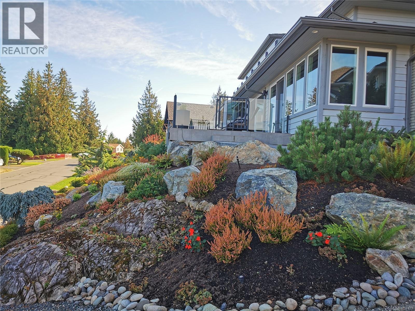 1723 Mayneview Terr, North Saanich
