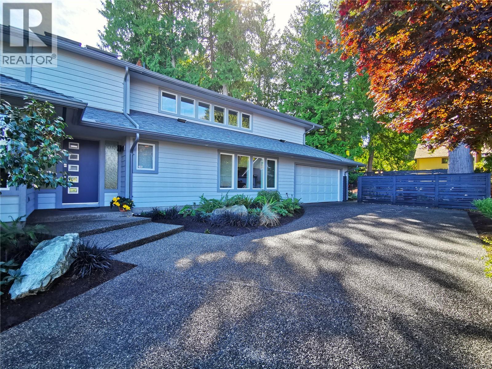 1723 Mayneview Terr, North Saanich