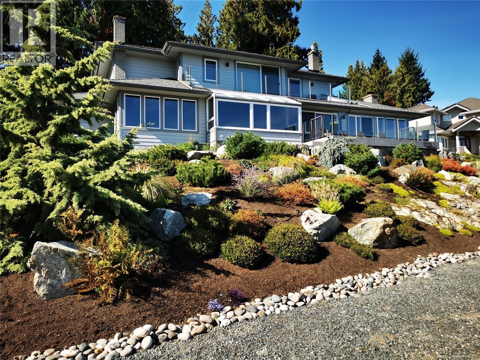1723 Mayneview Terr, North Saanich
