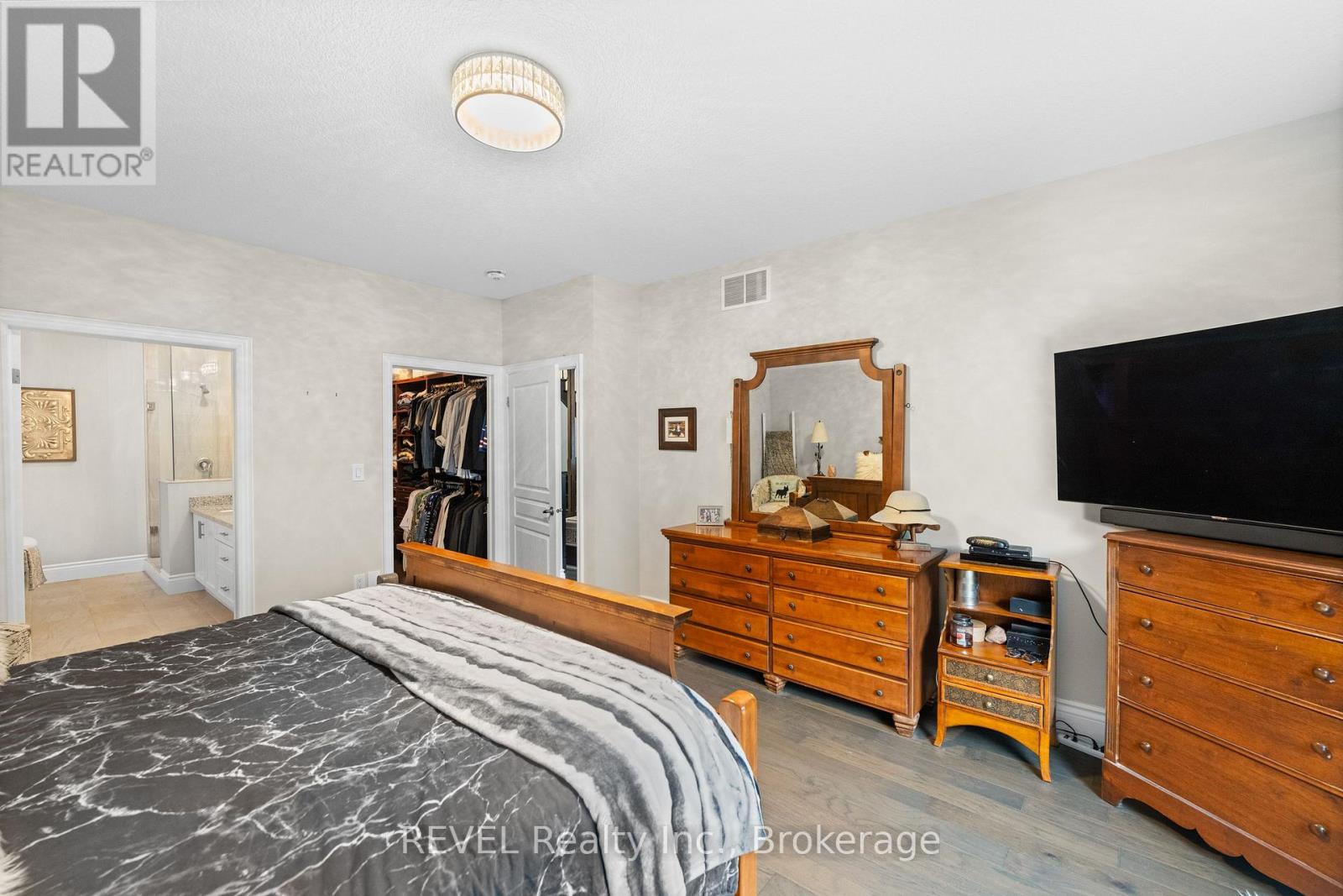 46 PHILMORI BOULEVARD - 23