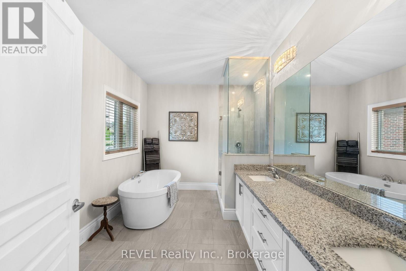 46 PHILMORI BOULEVARD - 24