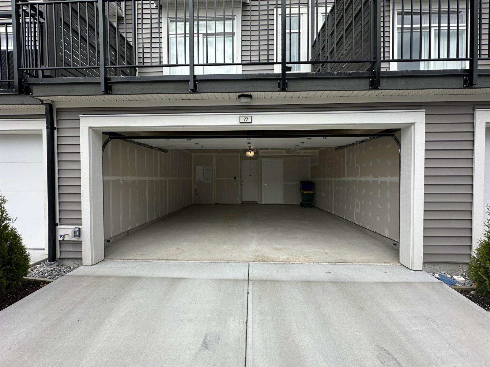 77 14151 58A AVE, Surrey