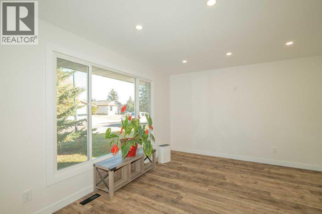 35 Cole Street, Red Deer