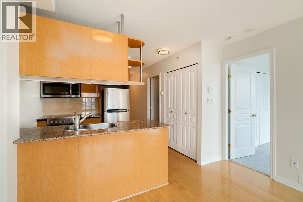 1704 1189 HOWE STREET, Vancouver