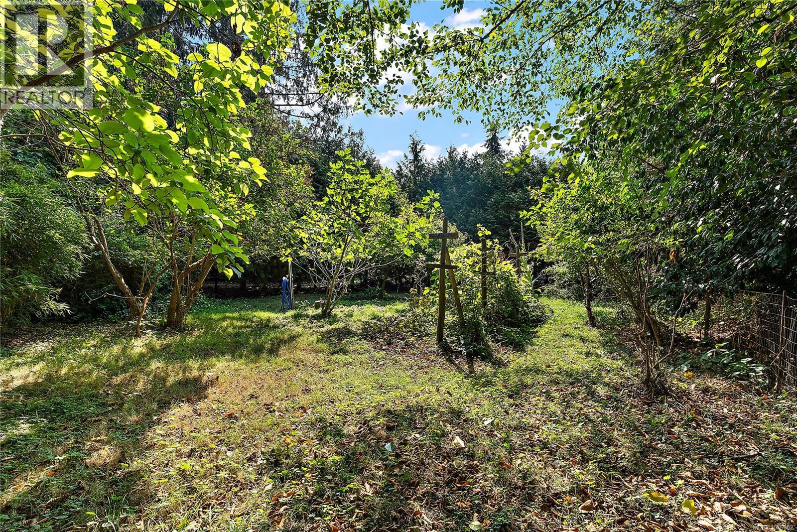  1720 Swartz Bay Road, North Saanich