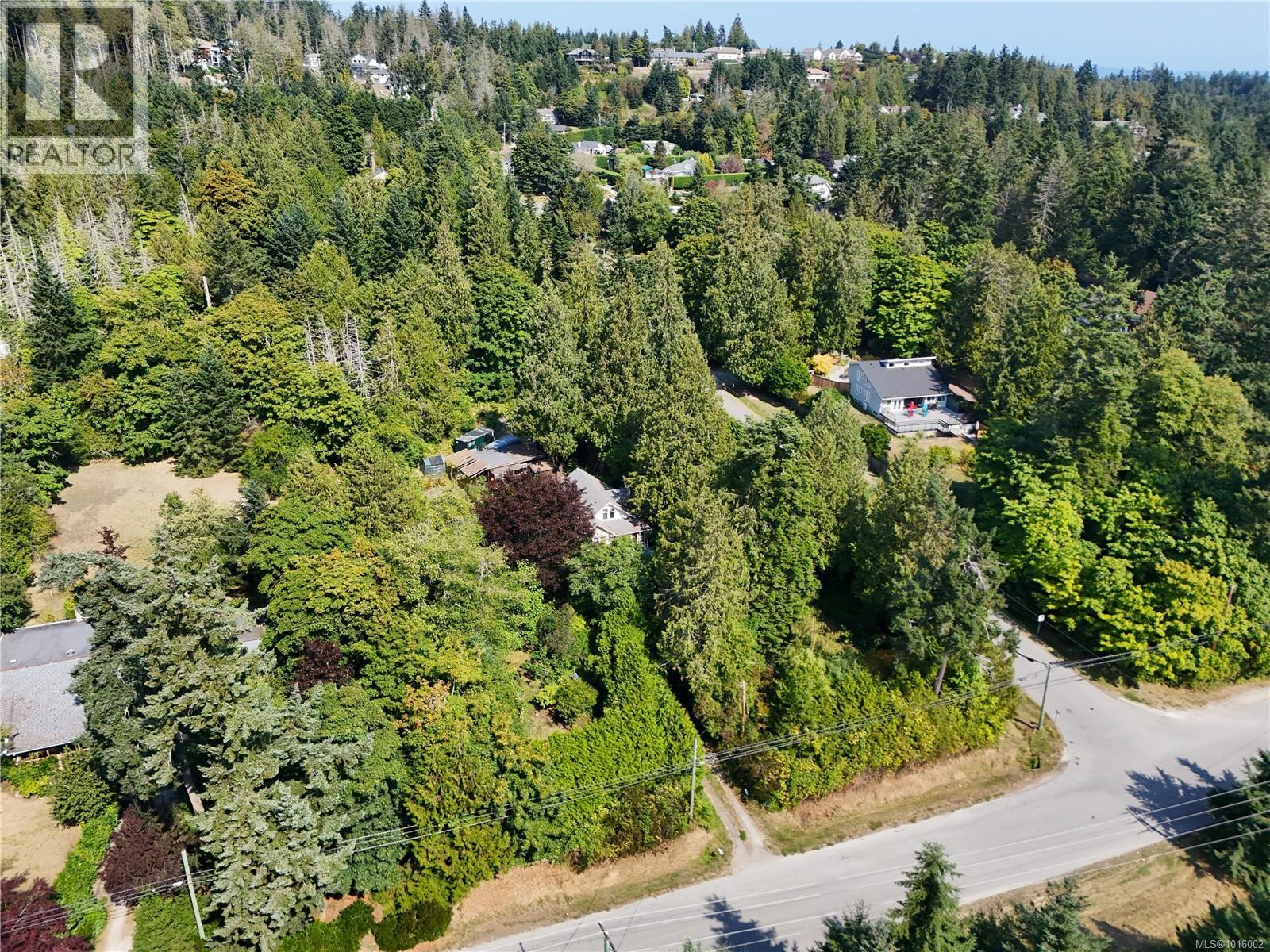  1720 Swartz Bay Road, North Saanich