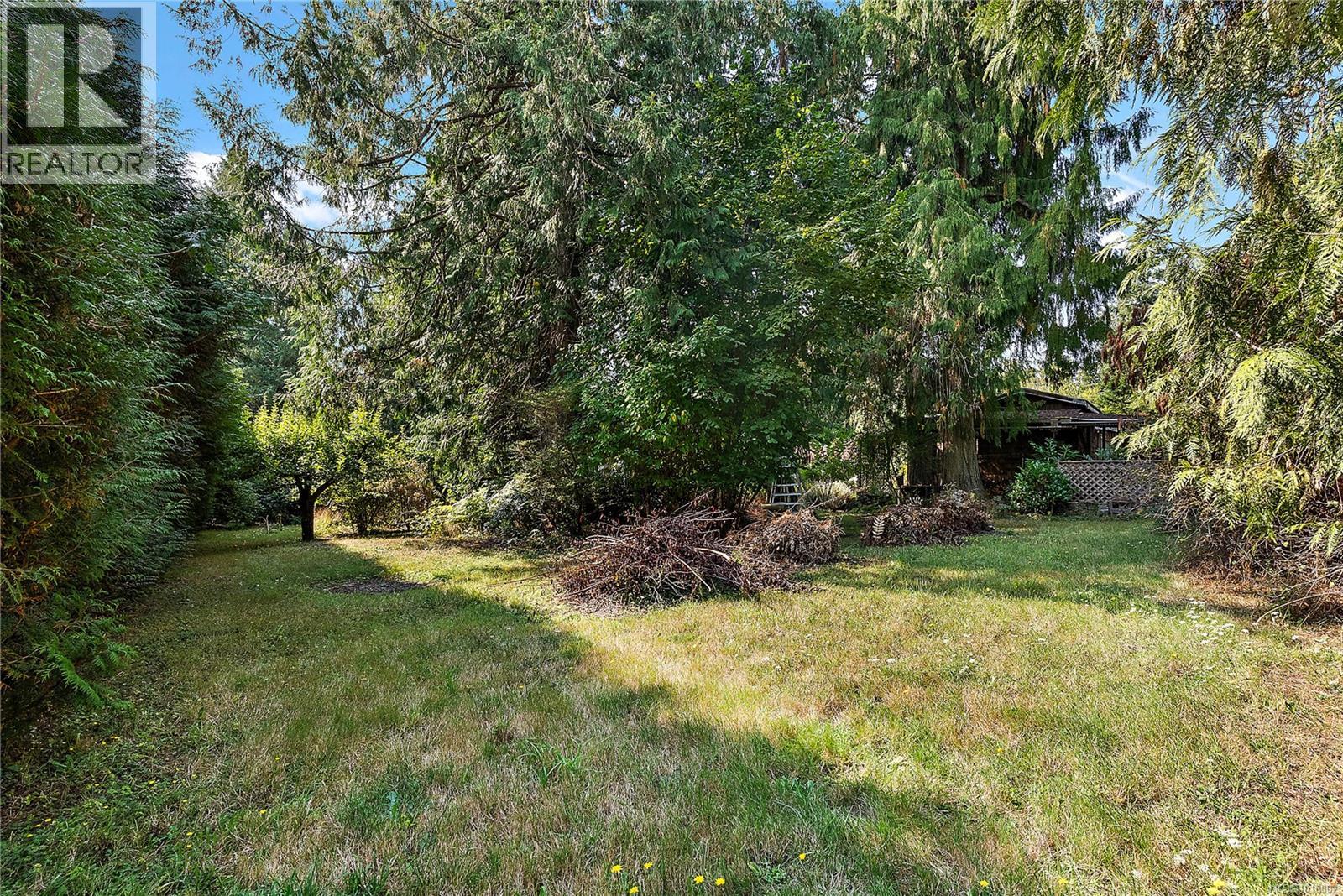  1720 Swartz Bay Road, North Saanich