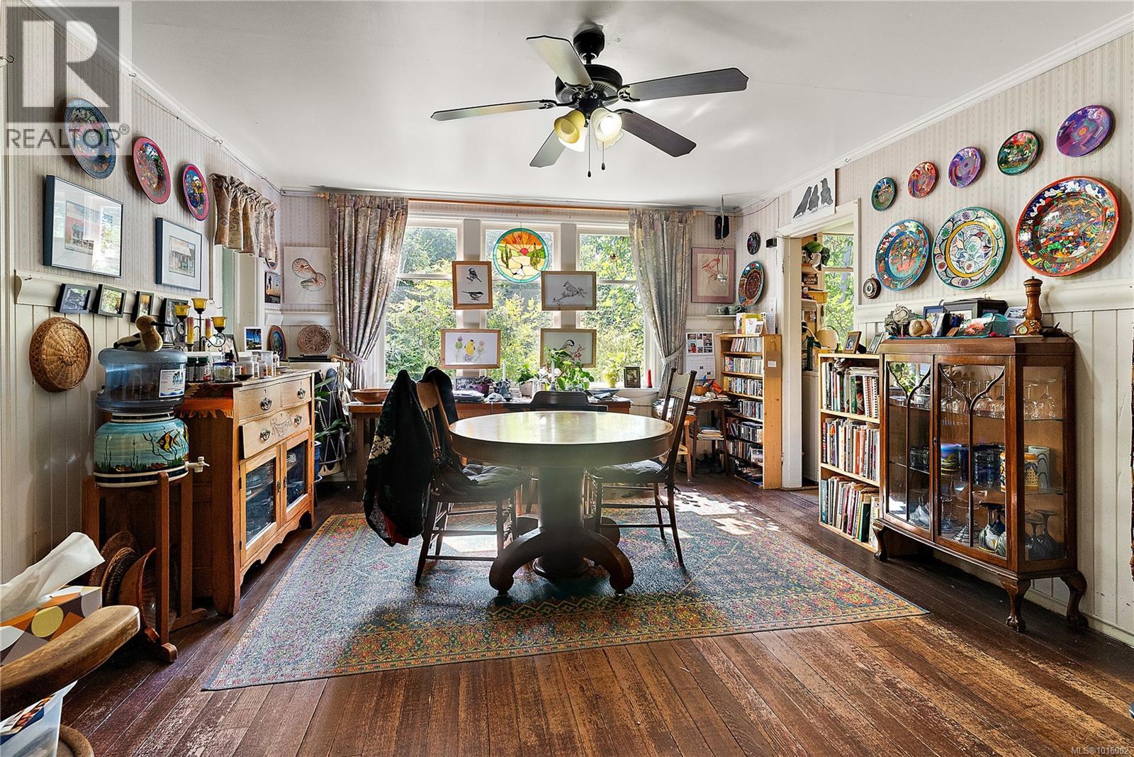  1720 Swartz Bay Road, North Saanich