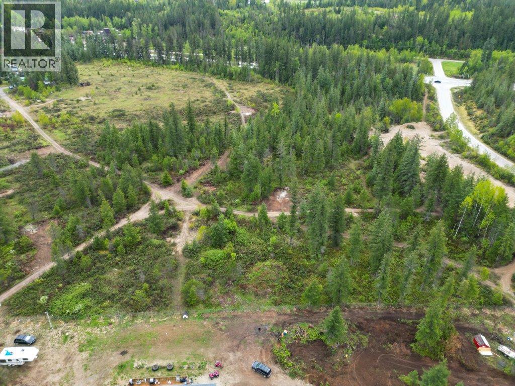  4103 Balsam Way, Malakwa