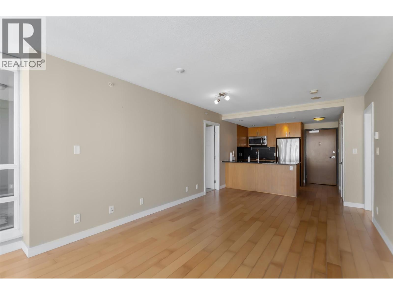 2204 2978 GLEN DRIVE, Coquitlam