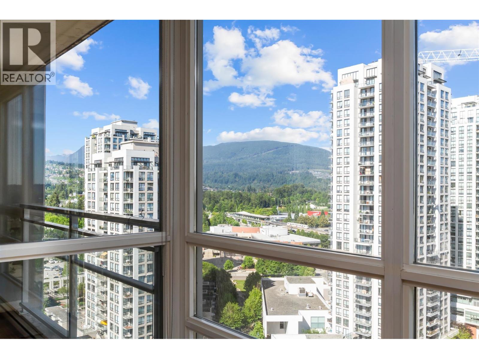2204 2978 GLEN DRIVE, Coquitlam