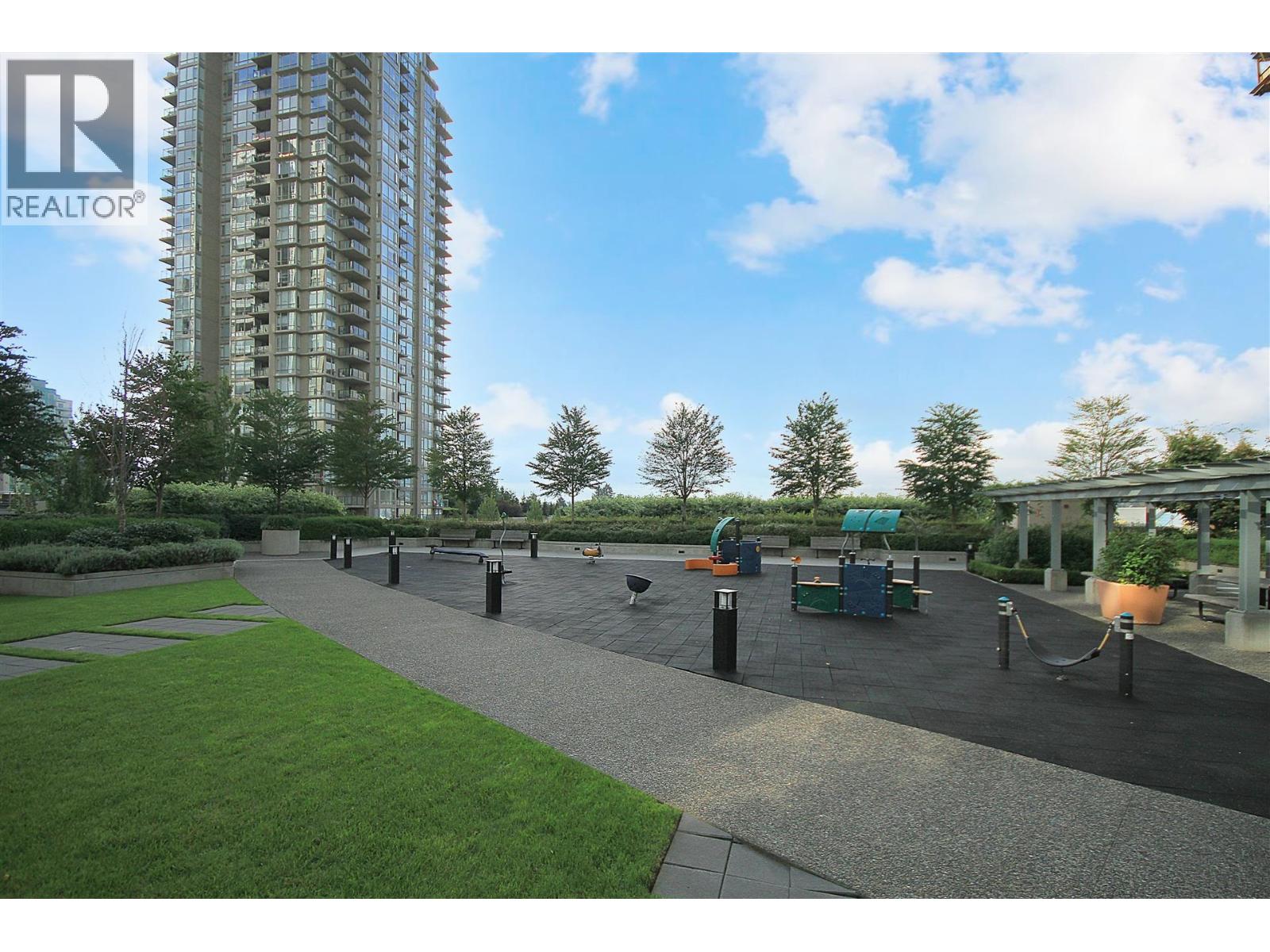 2204 2978 GLEN DRIVE, Coquitlam