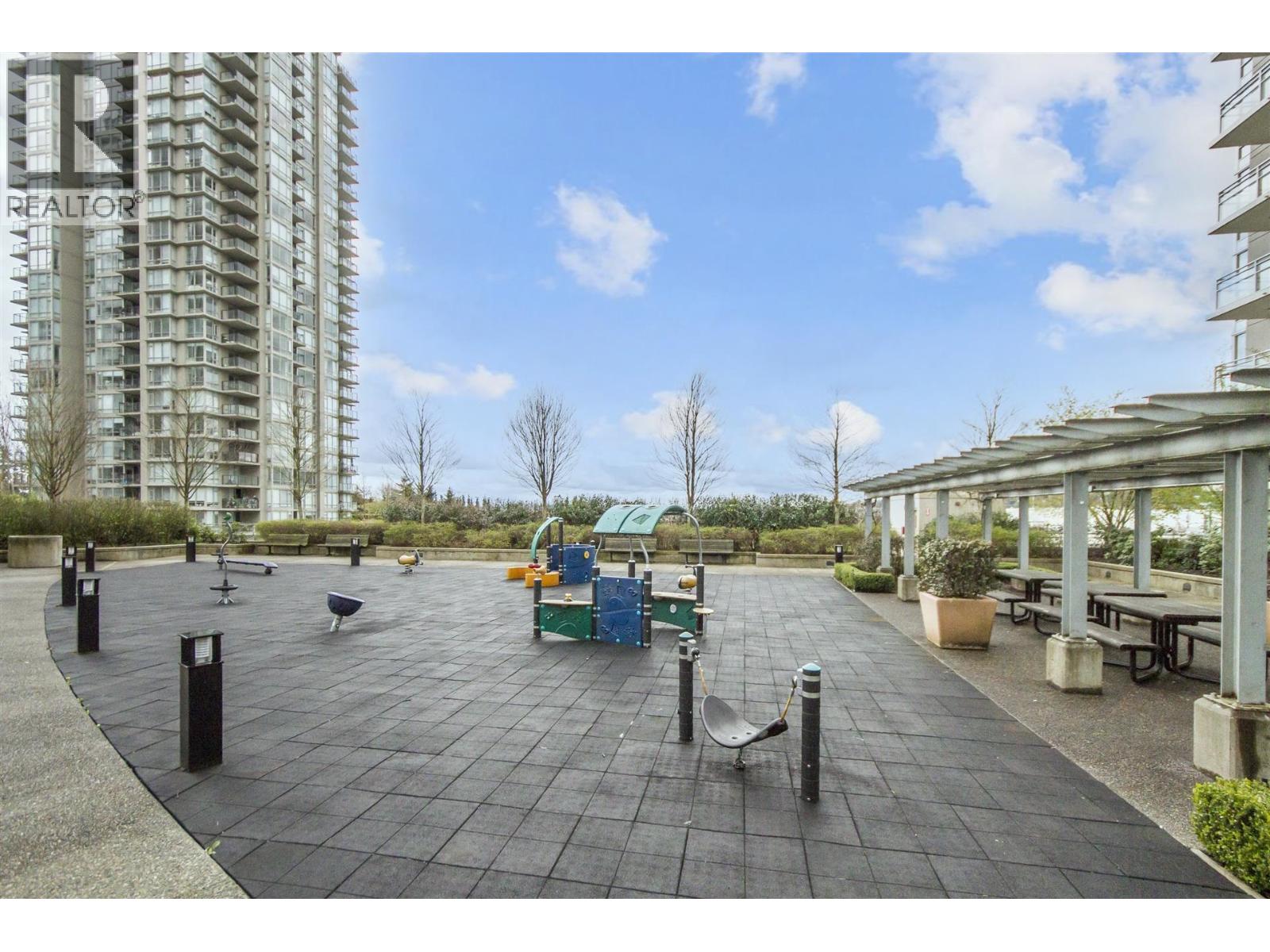2204 2978 GLEN DRIVE, Coquitlam