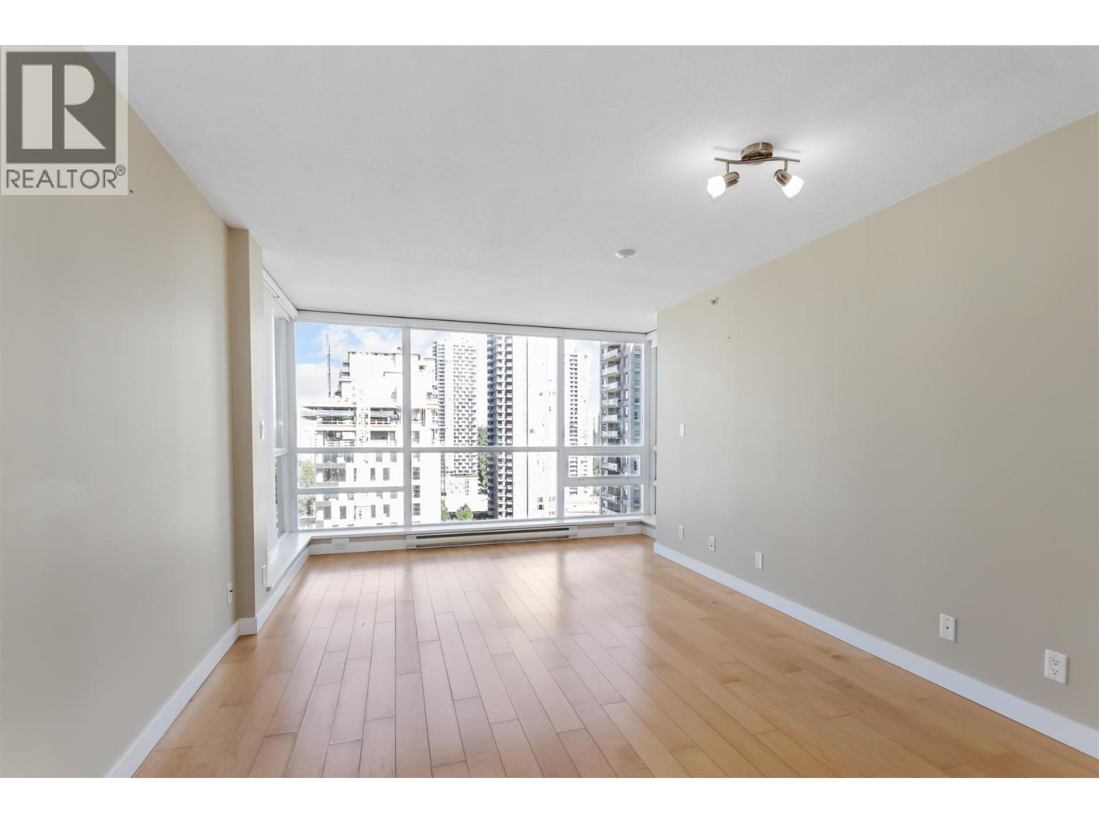 2204 2978 GLEN DRIVE, Coquitlam