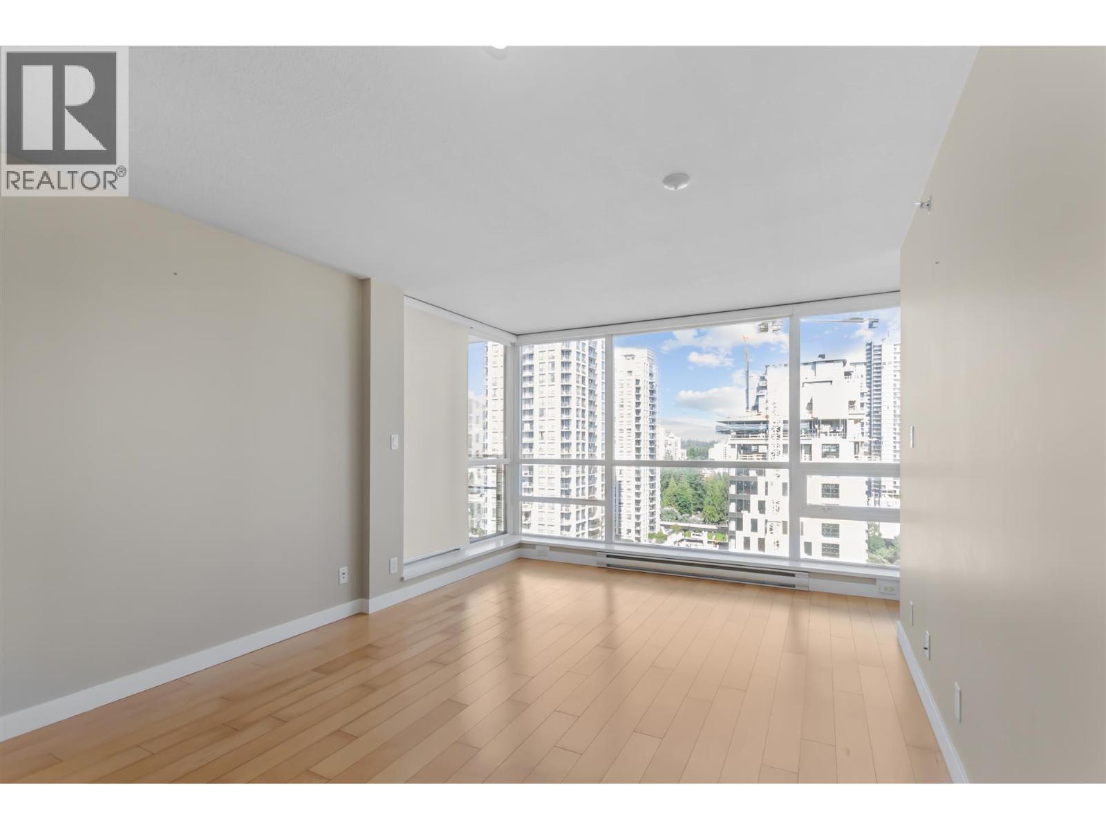 2204 2978 GLEN DRIVE, Coquitlam