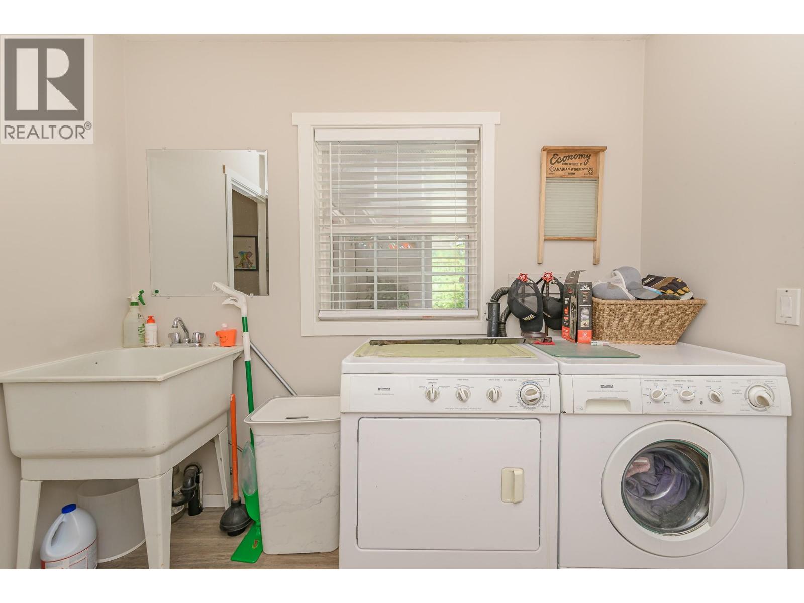  4340 Sederberg Road, Malakwa