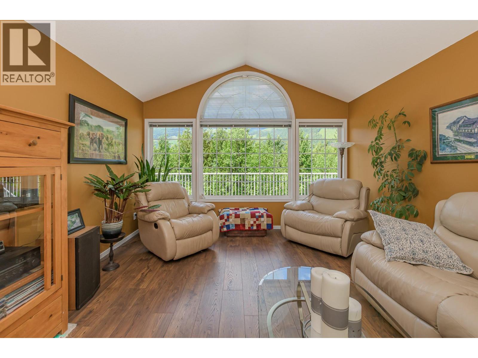  4340 Sederberg Road, Malakwa