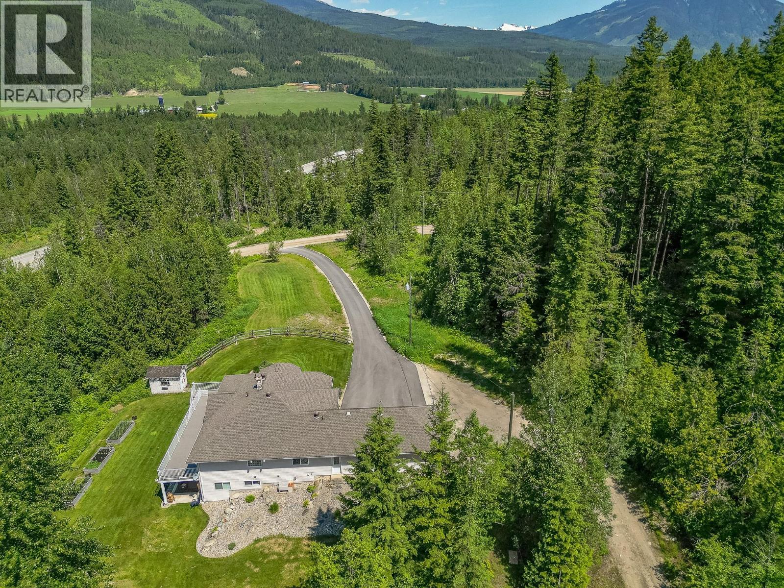  4340 Sederberg Road, Malakwa
