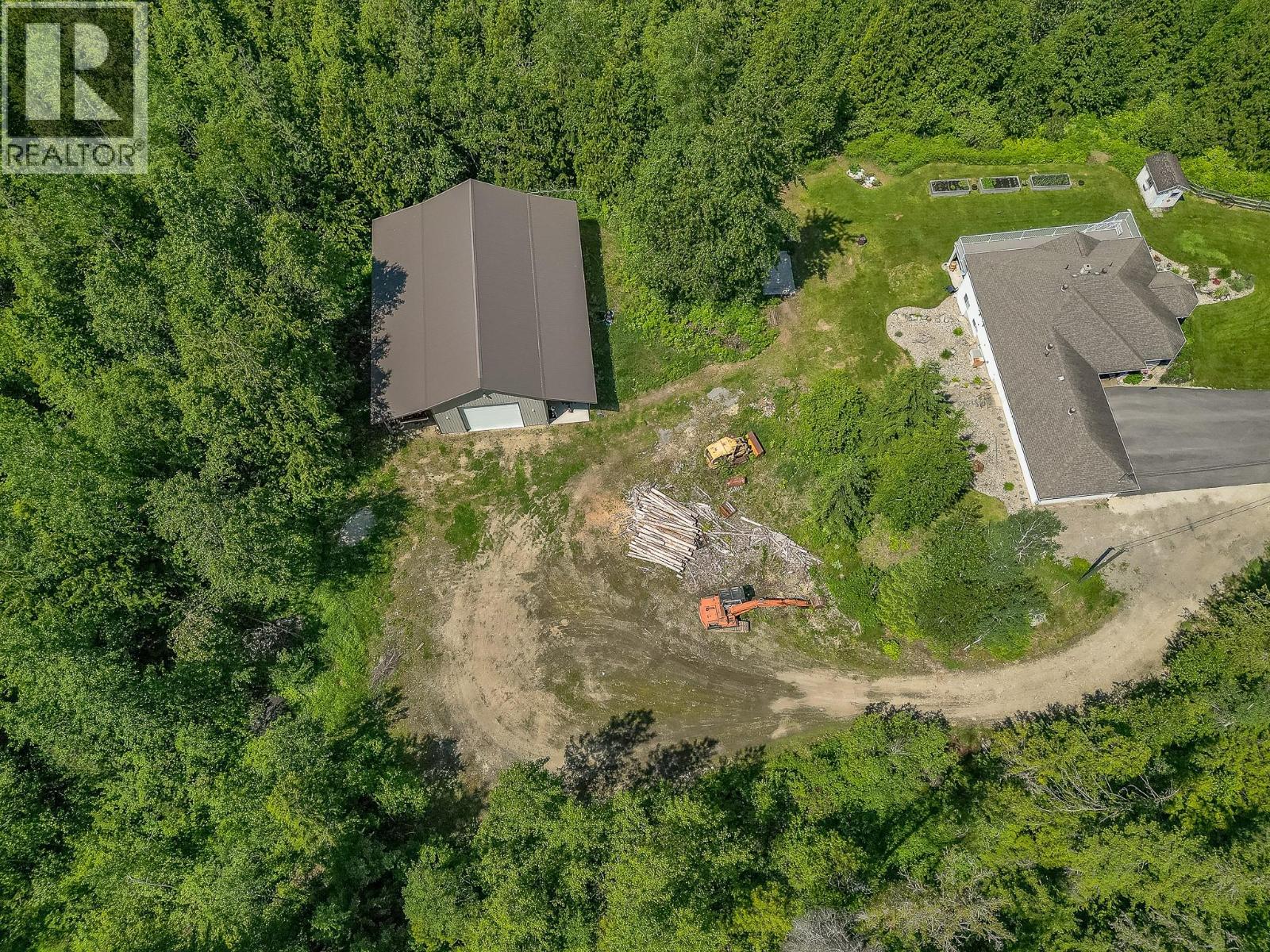  4340 Sederberg Road, Malakwa