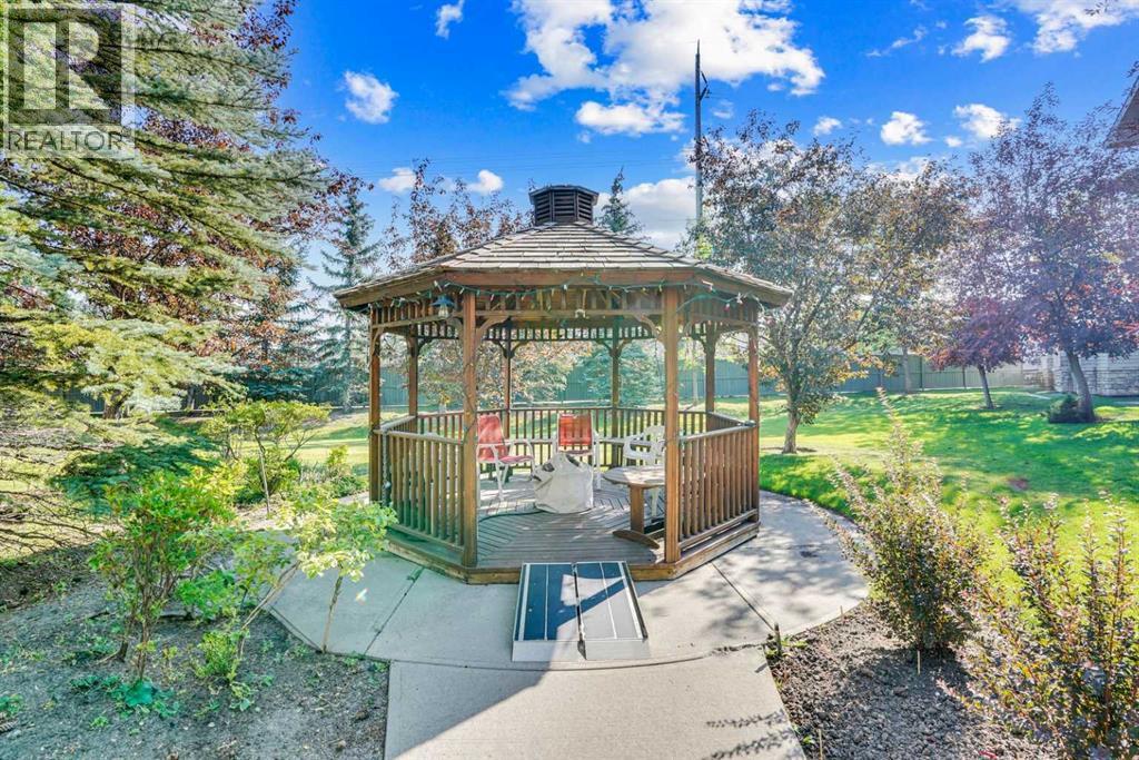 Single Family House for Sale in   Pinecliff Grove NE Pineridge Calgary 