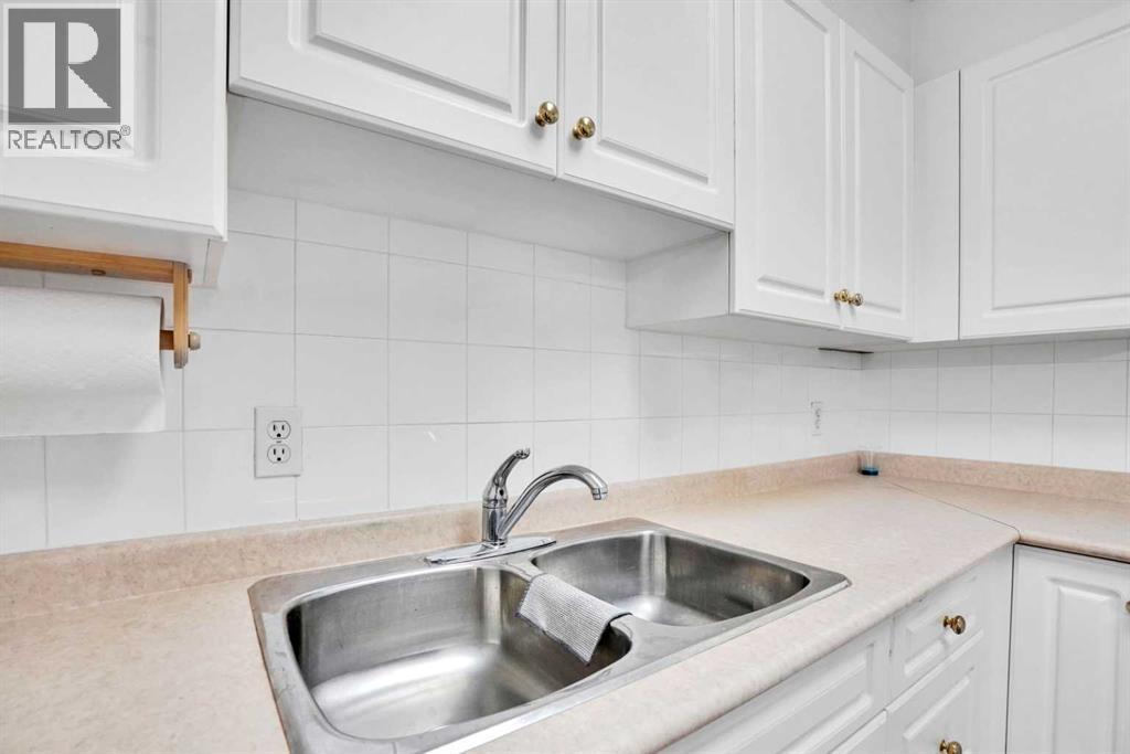 Single Family House for Sale in   Pinecliff Grove NE Pineridge Calgary 