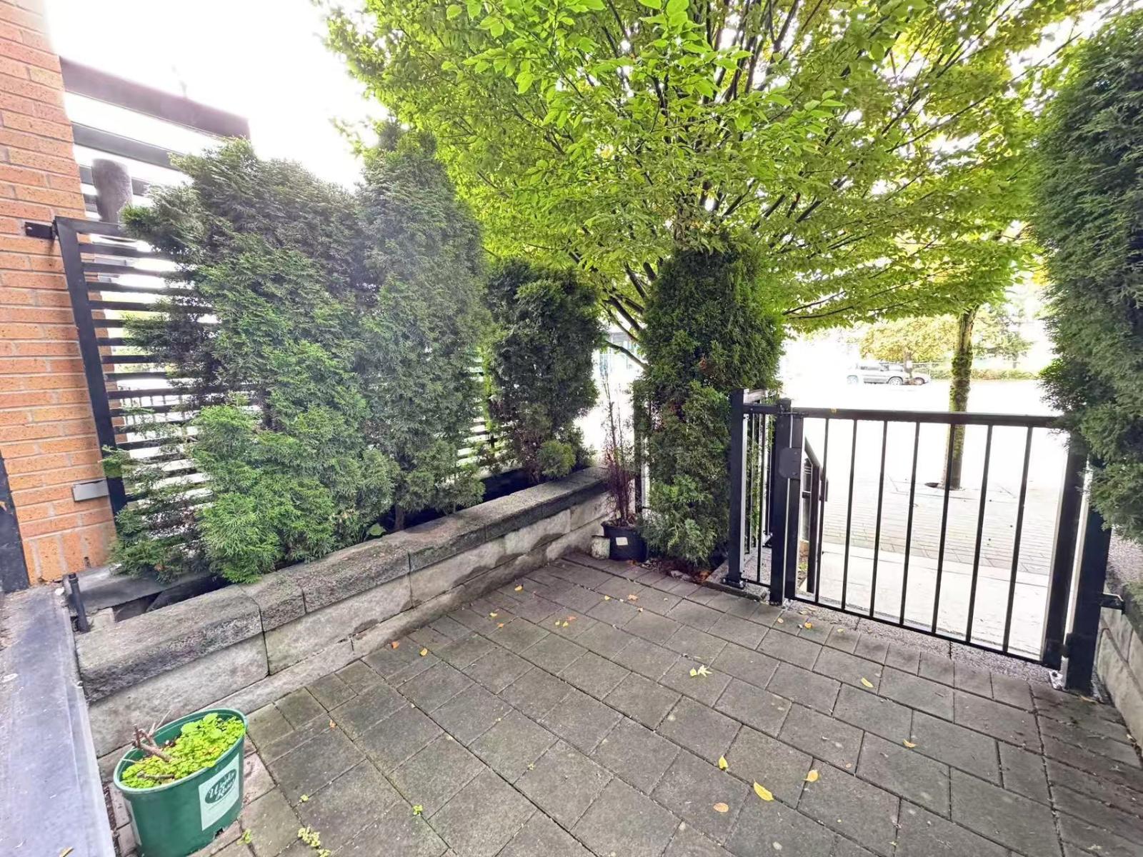 124 10788 WHALLEY BOULEVARD, Surrey