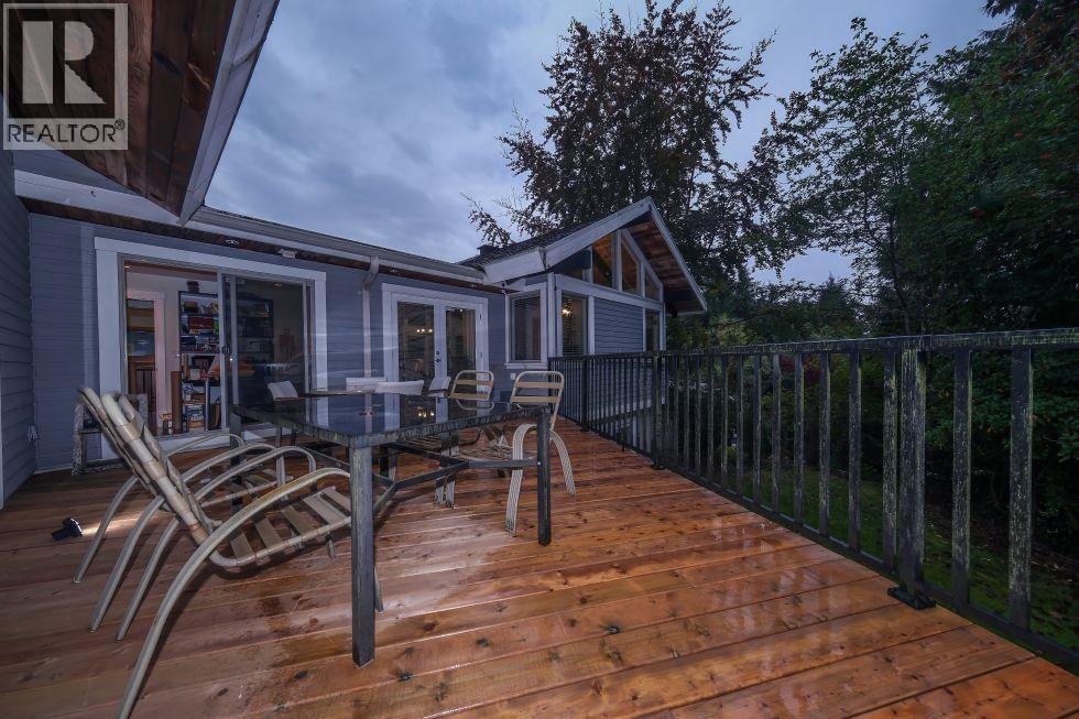 House in West Vancouver - Image 15