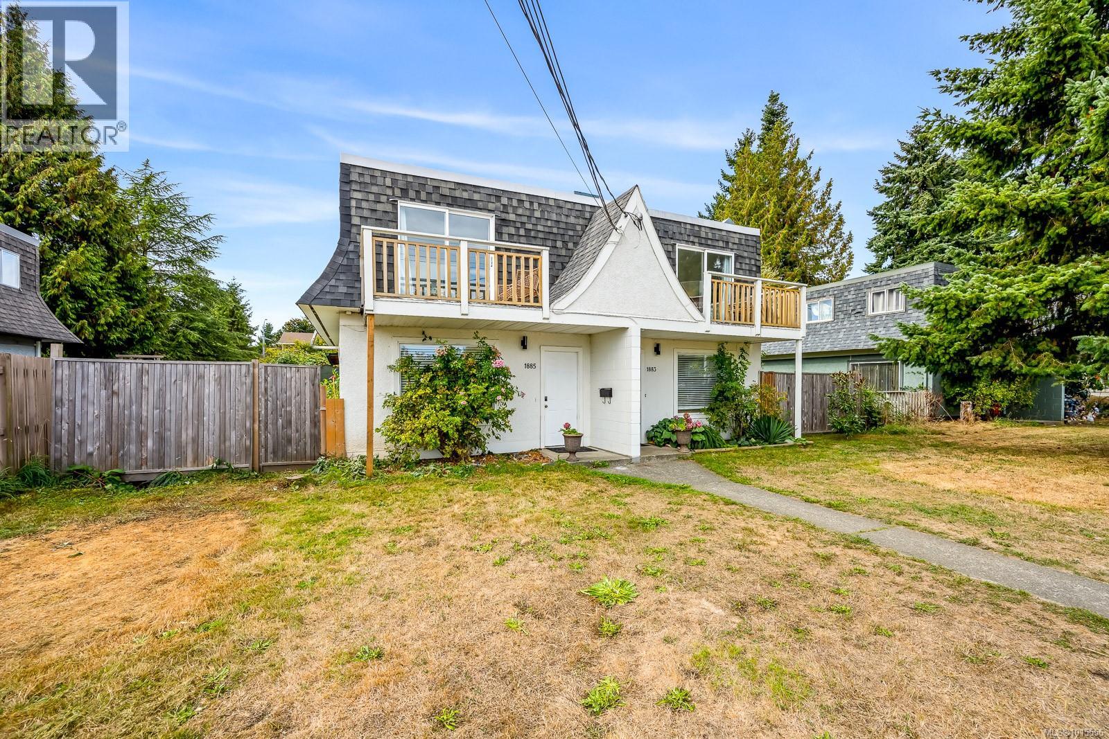 1883 & 1885 England Ave, Courtenay