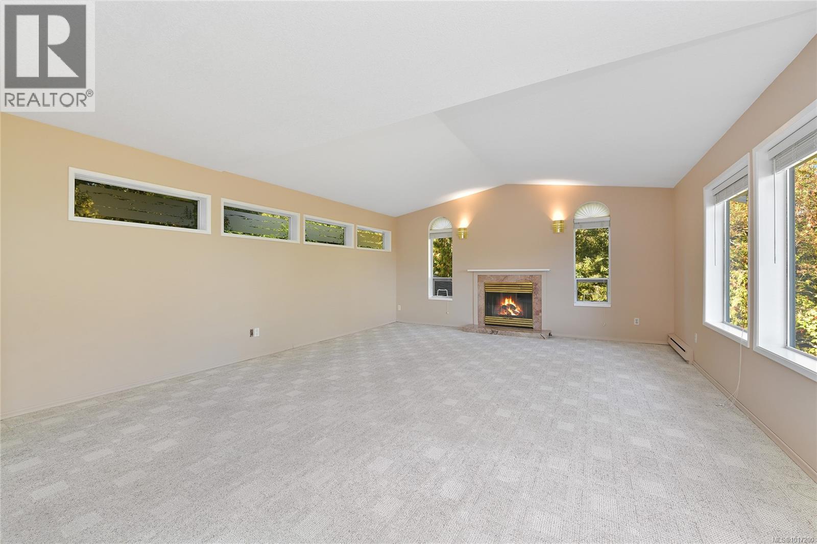  1470 Honeysuckle Place, North Saanich