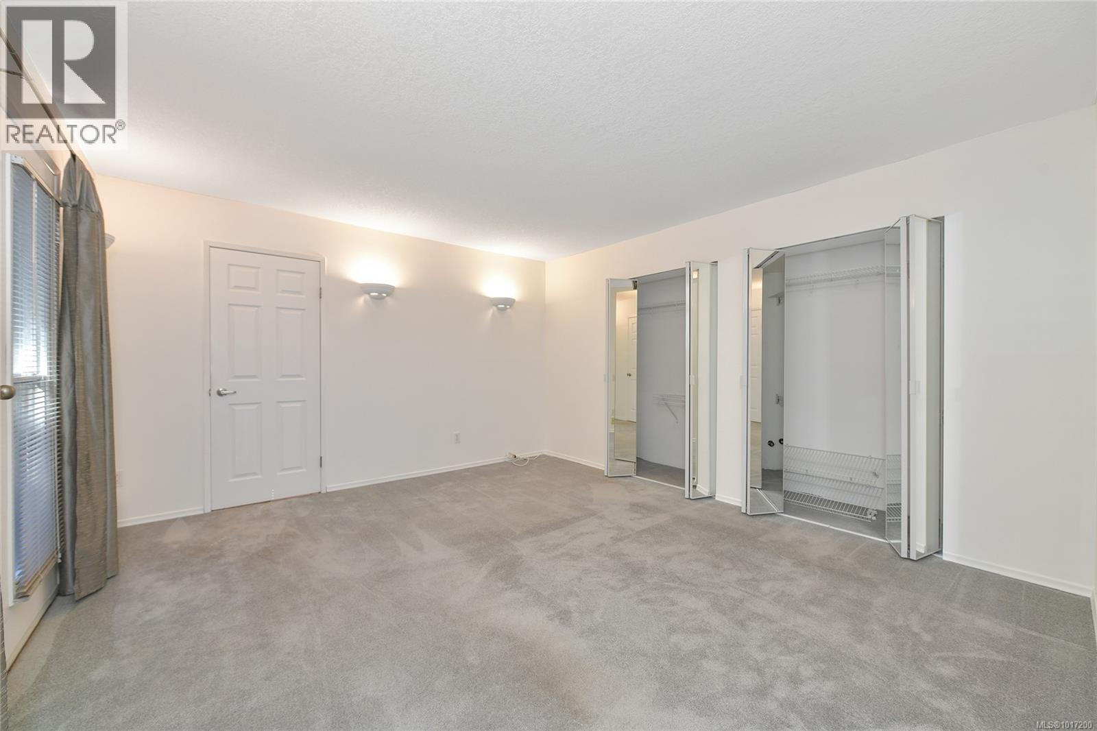  1470 Honeysuckle Place, North Saanich