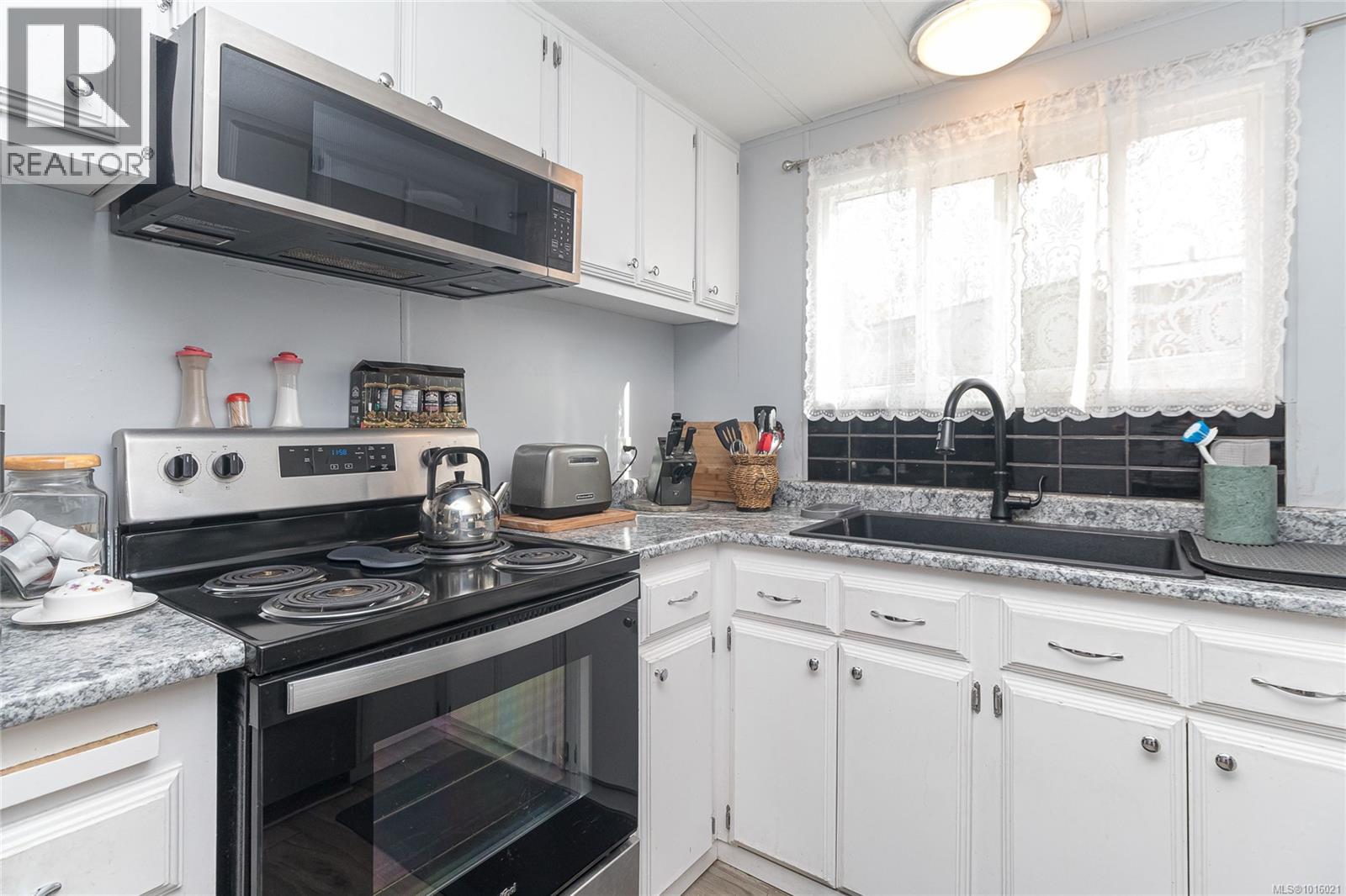 32 1498 Admirals Road, View Royal