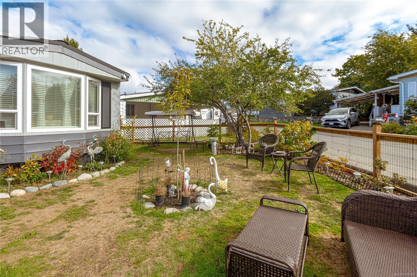 32 1498 Admirals Road, View Royal