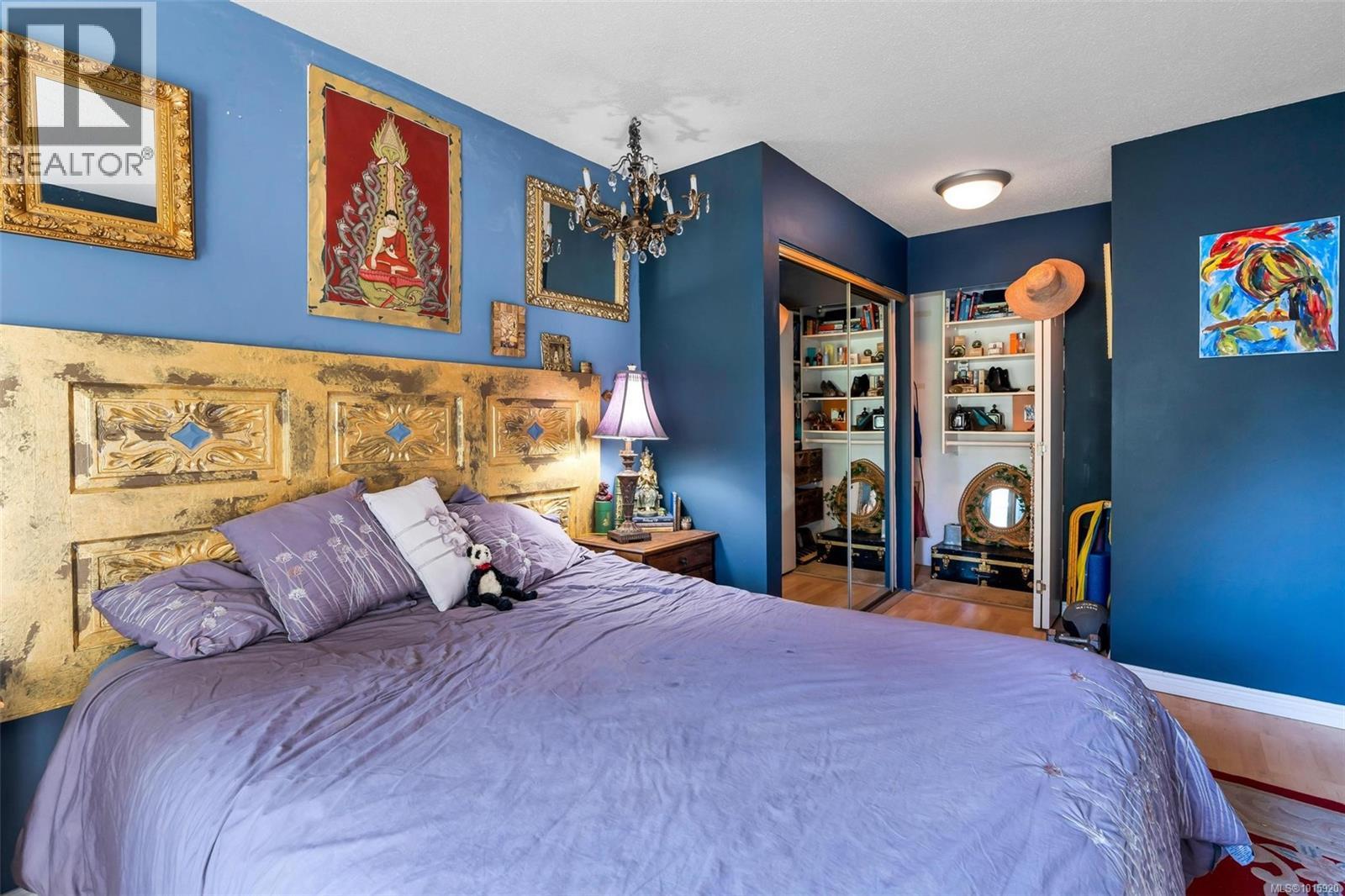 206 1725 Cedar Hill Cross Road, Saanich