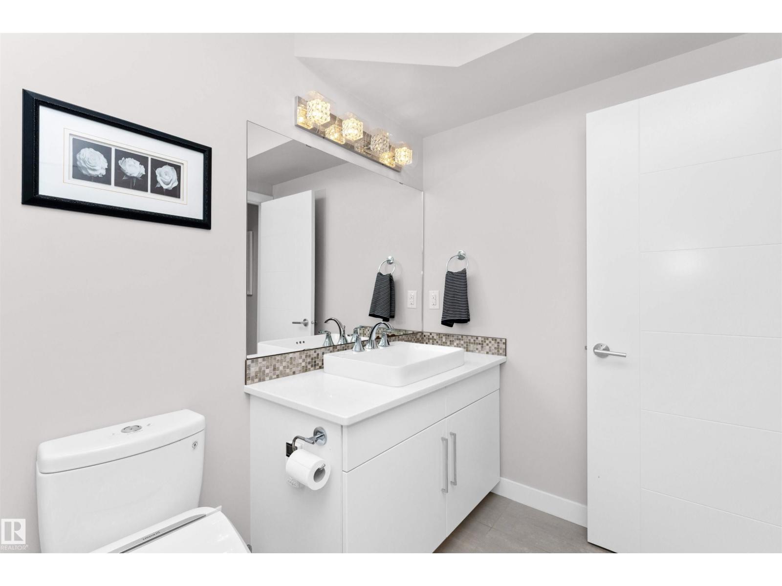 7404 MAY CM NW, Edmonton