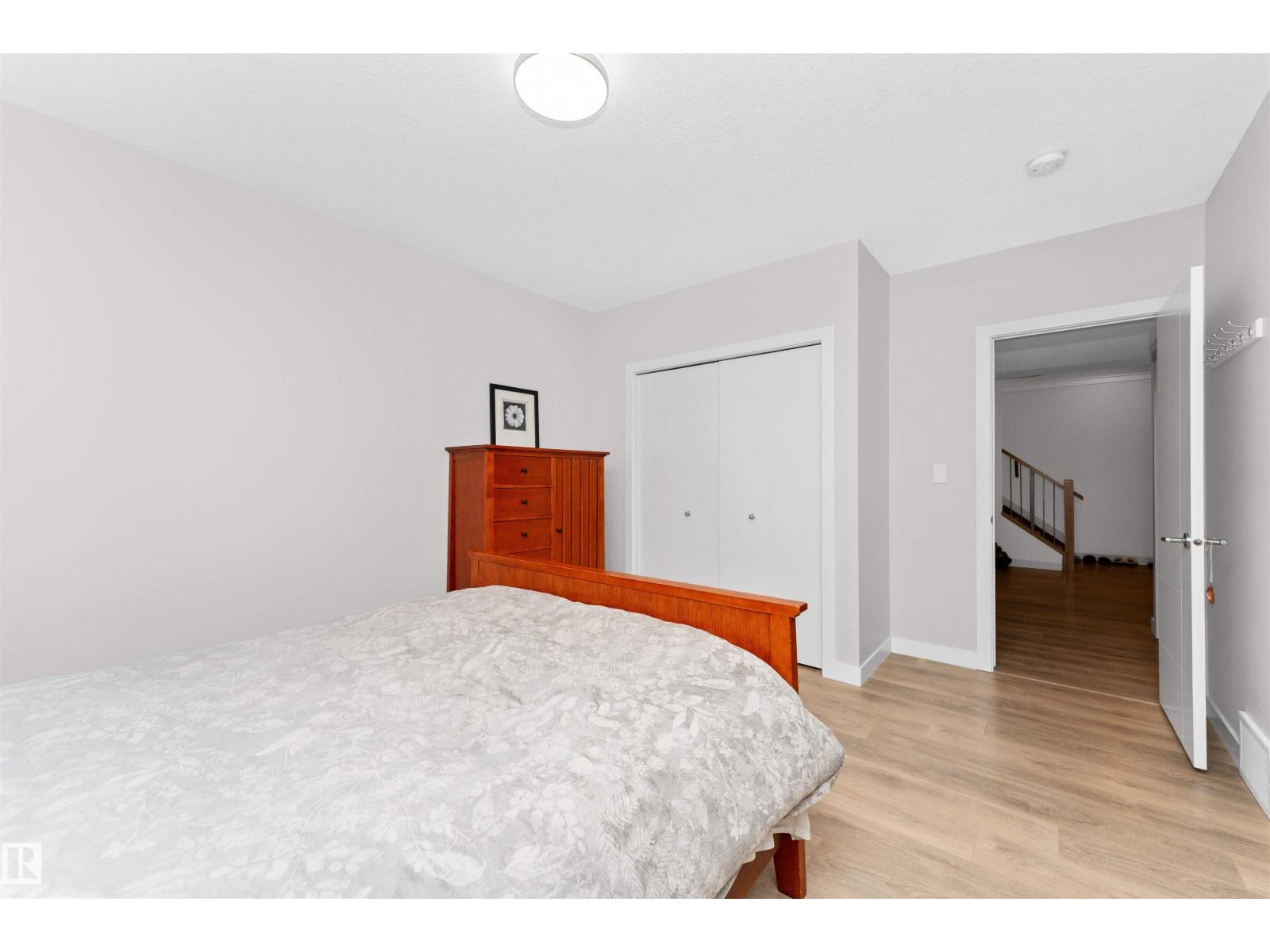 7404 MAY CM NW, Edmonton