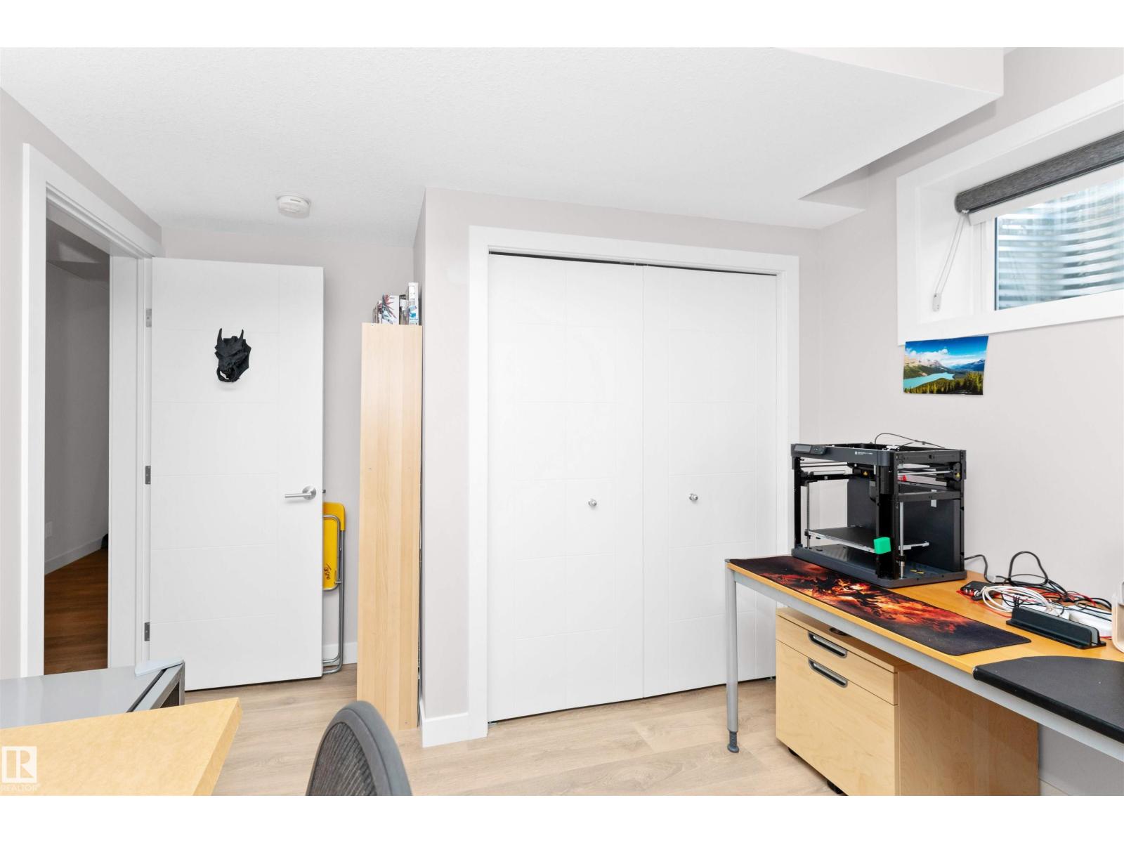 7404 MAY CM NW, Edmonton