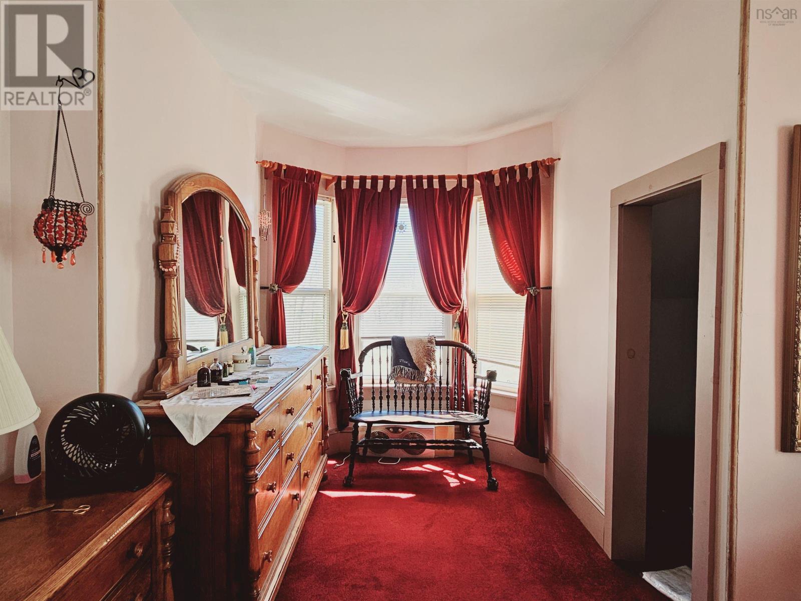 Property 18 of 44 of 141 River Head Road