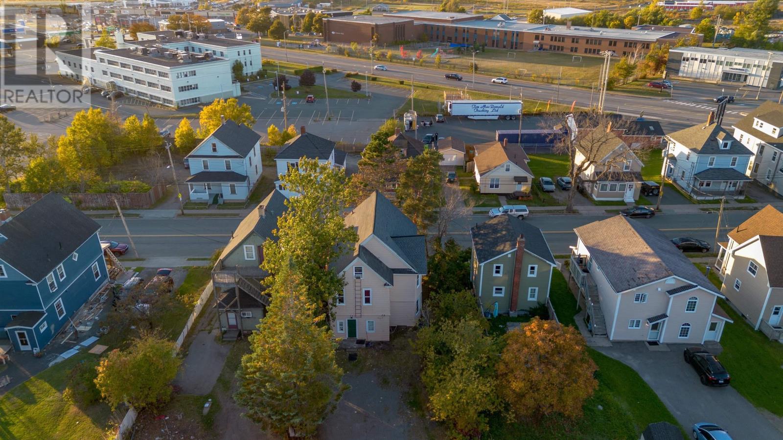 Property 11 of 18 of 476 Townsend Street